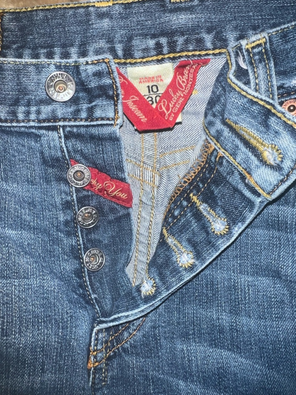 Lucky Brand Denim Jeans in Classic Blue with Red Accents